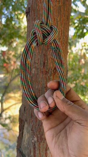 A secure double loop knot tying method