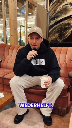 PadelCasa.com on Instagram: "BTS: Ruben (aka de co big boss) kwam terug van 3 weken Colombia! 🇨🇴 ✈️ En als meest persoonlijke club van NL moesten we hem natuurlijk persoonlijk gaan ophalen van Schiphol. Dus kijk lekker mee naar deze aflevering van Hello Goodbye… #team #padelcasa #bigboss"