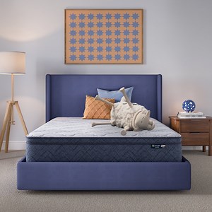 Serta 12" Queen Five Star Mattress Plush Pillow Top Innerspring Sertapedic Hybrid Mattress in a Box