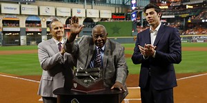 Hank Aaron, baseball’s one-time home run king, dies at 86