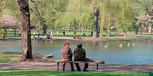 There's a petition to put a bronze statue of Robin Williams on