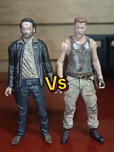 Respuesta a @henriquedasmeninas Rick vs Abraham Quién gana? Quién sigue? #twd #thewalkingdead #McFarlaneToys #toys #collection