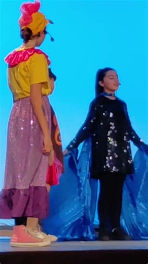 another clip of professor ray finding nemo JR #professorray #findingnemo #sea #musical #rockingwren