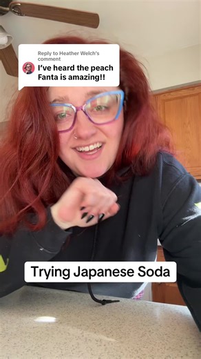 Trying Japanese Peach Fanta: A Refreshing Review