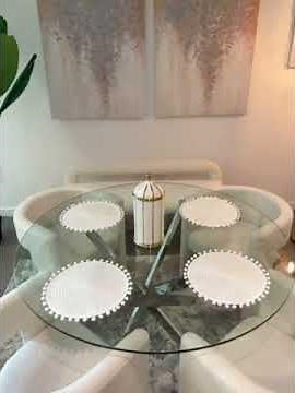 Round Glass Dining Table 110Cm With 4 X Isla Boucle Dining Chairs