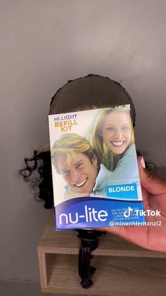 Ultimate Guide: Bleaching Knots on Your Wig