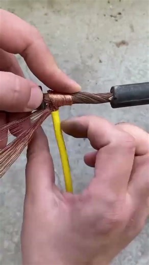 how to roll up cables properly#shorts