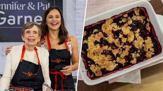 Jennifer Garner, mom Pat make blackberry cobbler on TODAY