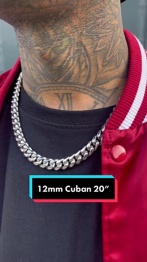 Check out how our 12mm cuban silver chain in 20” length sits 🔥 #viragelondon #jewellery #silver #cuban #chain #fyp #foryoupage #style