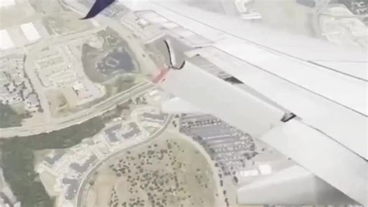 Boeing with defect: Wing part detaches in flight