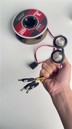 Color-Changing Power in One Compact Light.🔆🚛🔆