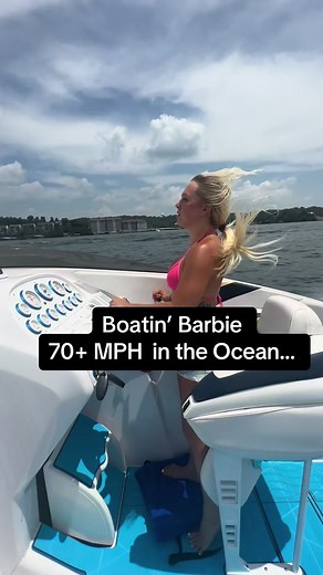 @barbie Boatin’ Barbie 💕💅🌊 #lakeoftheozarks aka the OCEAN on holiday weekends … IYKYK @Barbie Movie #barbie #barbiegirl #boatbabes #boatbabeofficial #powerboats #lakeoftheozarks 🤩 #powerboating #lakeozark #speedboat #donzi #donzimarine #speedboating