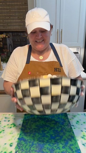 To soak or not to soak? Candied cranberries, part two Cook It Erica for the OG recipe. #CandiedCranberries #ViralCranberries #EasyRecipe #HolidayRecipe ￼ | Little Cajun House