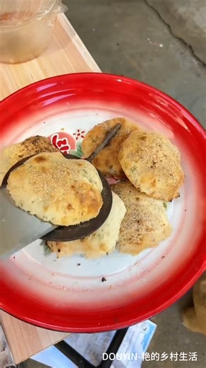 10K views · 106 reactions | Experience the charm of traditional cooking at home.䀘 #MudStove #TraditionalCooking #Homemade #DIYFood | Fantastic China | Facebook