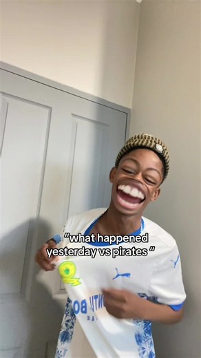 @Praise Moshxmane🐘👣 🤣🤣✌🏿