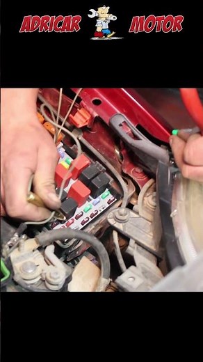 🚗💡 "Secretos Bajo el Capó: Cómo Saber si un Fusible Está Fundido en Segundos" ⚡🔩