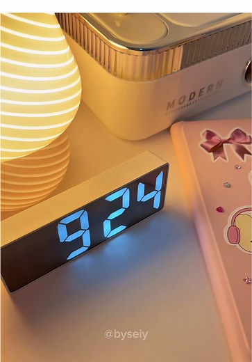 Reloj Digital con Alarma: Configuración y Funciones
