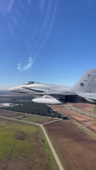 9.2K views · 310 reactions | When you get shown up mid air... : ig/Machiii10 #Airfix #AVDaily #AVGeeks #Hornet | Airfix | Facebook