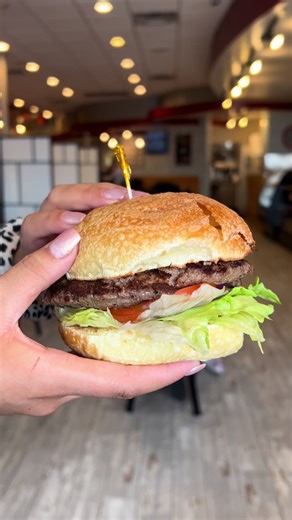 We’ve got your summer lunch plans handled… and toasted to perfection. See you soon! 🥪🍔