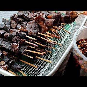 Dos Tres Street food