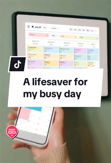 In love with this digital calendar❤️#digitalcalendar #parenting #familygift #organizewithme #routines