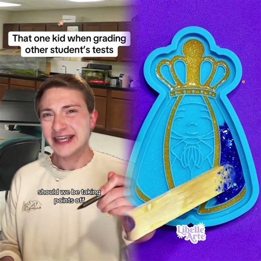 That one kid when grading other student’s tests #pov #fypツ #nostalgia #greenscreen #school