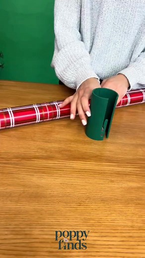 Wrap gifts faster and cleaner this season! 🎄✨ The Gift Wrapper Cutter gives you smooth, straight cuts every time — no more jagged edges or wasted paper. Perfect for holidays, birthdays, and every celebration! #GiftWrapperCutter #HolidayEssentials #WrappingHack #ChristmasPrep #GiftWrappingTools #EasyWrapping #HomeEssentials #OrderNow #ShopToday | Poppy finds