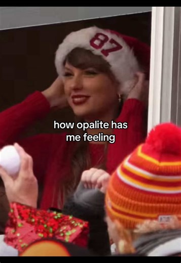 Opalite's Charming Vibes: A Christmas Song Feel