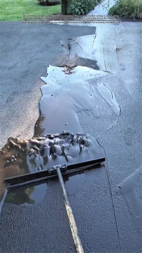 Asphalt Sealing Satisfying! #Asphalt #Sealcoating #Construction