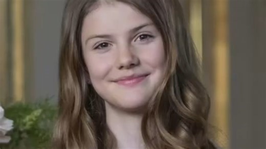 埃丝特勒公主14岁生日埃丝特勒·西尔维娅·埃娃·玛丽出生于2012年2月23日，是瑞典公主及维多利亚女王储和丹尼尔亲王的第一个孩子，为瑞典继承顺序第二位的王位