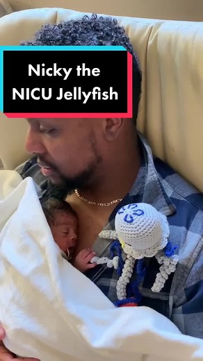 Crochet Patterns for NICU Babies: Free Amigurumi Jellyfish Tutorial