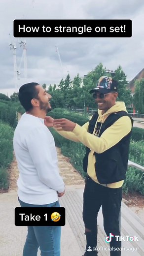 How to strangle someone on set! 🤣 #learnontiktok #foryoupage #foru #actor