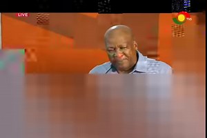 John Mahama has taken on the management of the National Service Scheme over its failure to pay service allowances to personnel for the past five months. Speaking to students at Krachi Senior High School, he questioned the cost of the nursing training fee. #TV3NewDay | TV3 Ghana