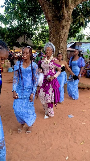 814K views · 10K reactions | Bride Precious the fire dancer #wedding #anambrawedding #traditionalmarriage #anambramakeupartist #traditional #mandiobeautyacademy #viralvideoreels23 | Mandio Beauty Academy | Facebook