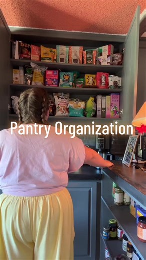 Thrive Market Pantry Organization | Snacks & Foodie Tips