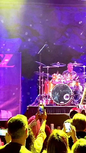 Fuel - Won't Back Down Performance Highlights