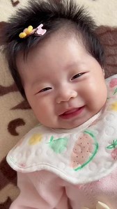 哈哈哈生了个迷你版的自己是一种啥体验呢🤣#人类幼崽成长记 #治愈系笑容 #骗你生女儿