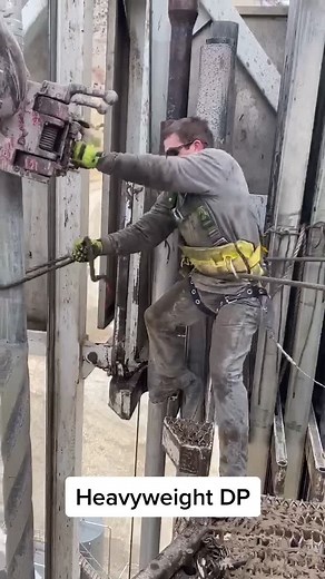Throwback to a surface trip pulling back some heavyweight drill pipe on an un-level Derrick. #fyp #oil #gas #riglife #fftp