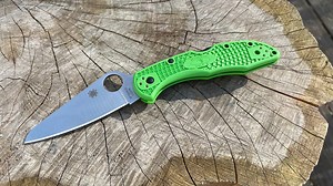 Cut or Carry:  Spyderco Salt 2 Review, Bench Reviews