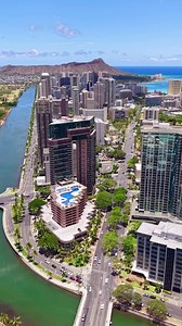 Oahu is the heart of Hawaii’s beauty. 🌊🌴 Where adventure meets serenity. Experience Oahu: https://bit.ly/experience-oahu 📸 @s2rp3roi Follow @HawaiianParadise Follow @IslandVibes Follow @ExploreHawaii #DiscoverOahu #HawaiiViews #IslandEscape #TropicalVibes #AlohaAdventure #OahuMagic | Hawaiian Islands