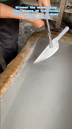 Traditional Blade Hardening Techniques #blacksmithing #knifemaking #traditionalcraft #metalwork