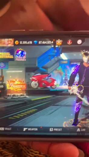 follow me, please help me go viral #creatorsearchinsights