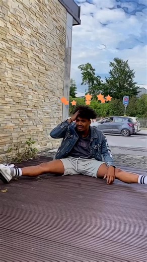 Cartoon vs Real Life 😂🙈🍌 Insta: mr.azas #cartoon #comedy #reality