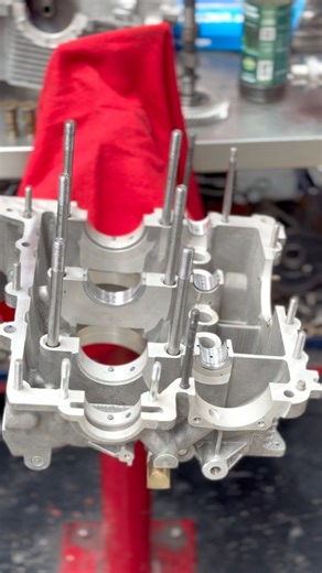 Proceso de armado de motor forjado turbo 😈! #volksonracing #vochoturbo #volkson #vocho #vwturbo #vochoturbo | Volks On Racing Engines