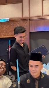 18K views · 774 reactions | CONGRATULATIONS TO MALAY BROTHER ZUBIR KHAN FOR Receiving Unity Icon Recognition From Kementerian Perpaduan Negara For Promoting National Harmonies By Singing Tamil Songs And Preformance | Cili Padi Is My Buddy | Facebook