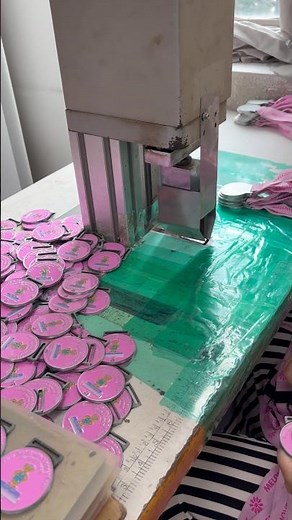 How Medal Ribbons Are Ultrasonically Welded | Custom Medal Assembly