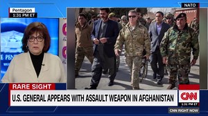 Four-star general sends message in photo