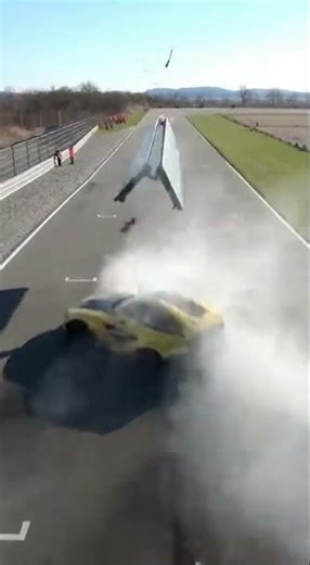 120 MPH Hypercar Crash in Slo-Mo