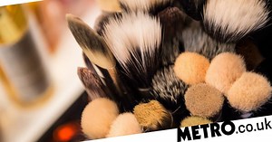 How to clean your makeup brushes