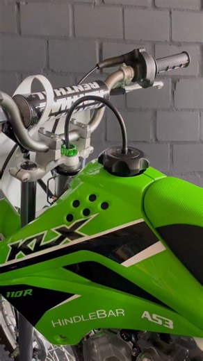 Kawasaki KLX 110 fuel cap & breather vent anodised in green being fitted to our project pit bike 🟢😎 #klx110 #klx110l #klx110r #kawasakiklx #kawasakiklx110 #110cc #pitbike #fuelcap #minimx #minimoto #aftermarketparts | AS3 Performance